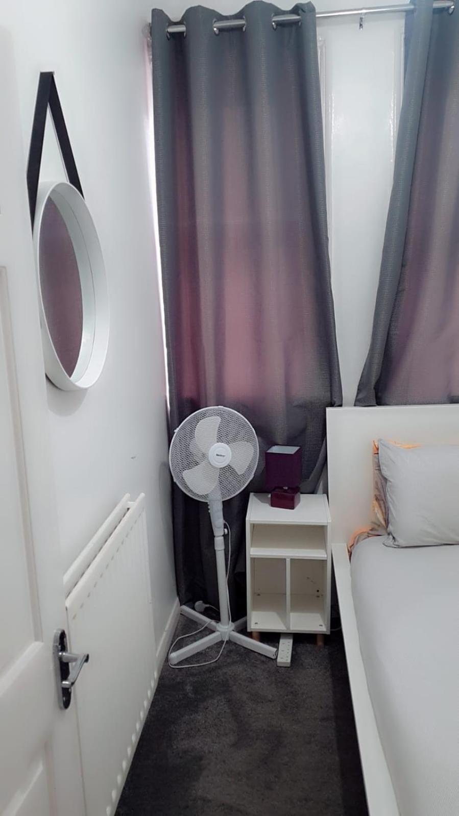 2 Bed 1St Floor Apartment-Own Entrance & Parking Portsmouth Luaran gambar